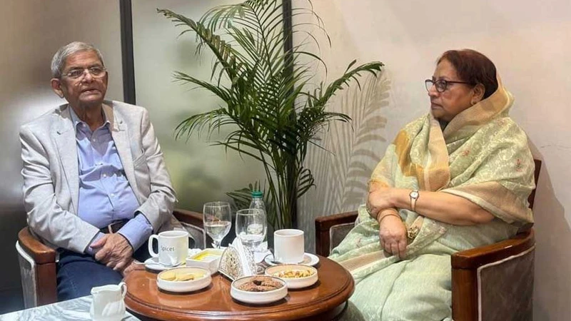 স্ত্রীকে নিয়ে মির্জা ফখরুলের আবেগঘন ফেসবুক পোস্ট