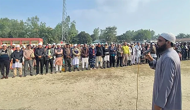 দেশজুড়ে বেগম খালেদা জিয়ার গায়েবানা জানাজা, মানুষের ঢল