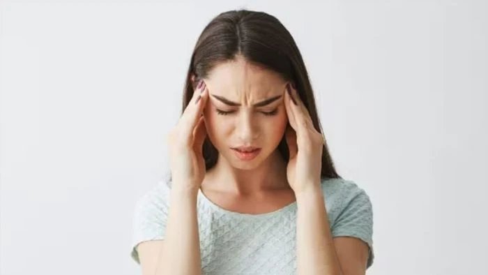 তীব্র মাথাব্যথা মানেই কি মাইগ্রেন? জেনে নিন আরও যেসব জটিল রোগের লক্ষণ হতে পারে