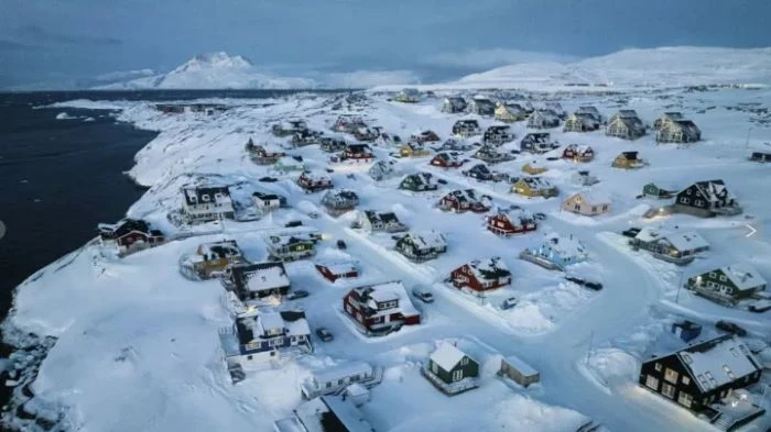 গ্রিনল্যান্ড নিয়ে বিশ্বশক্তির লড়াই, কী লুকিয়ে আছে এই আর্কটিক দ্বীপে?
