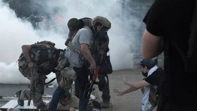 আমেরিকা এবং বয়ান কৌশল: বিদেশি মিডিয়া যুদ্ধ থেকে নাগরিক দমন