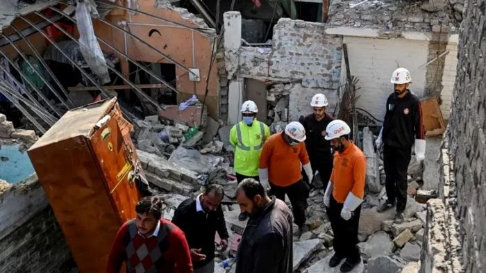 ইসলামাবাদে বিয়েবাড়িতে ভয়াবহ বিস্ফোরণ: নবদম্পতিসহ নিহত ৮