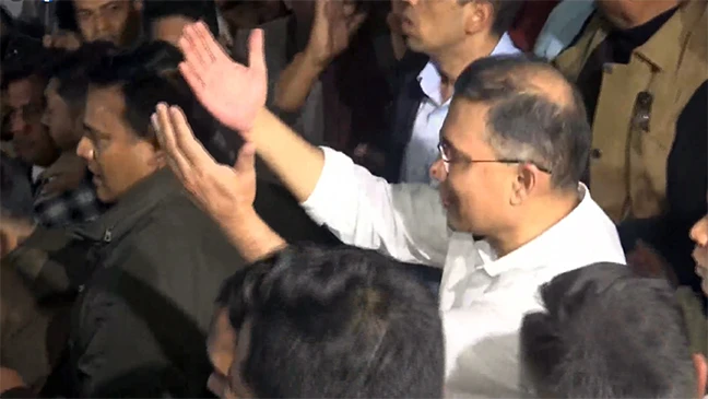 সিলেটে দুলাভাই দুলাভাই স্লোগানে তারেক রহমানকে বরণ (ভিডিও)