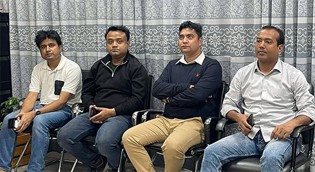 সচিবের সঙ্গে আলোচনা করতে ইসিতে ছাত্রদল নেতারা 