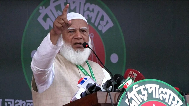 বেয়াদবি করলে আগুনের ফুলকি দেখানো হবে: চুয়াডাঙ্গায় জামায়াত আমির