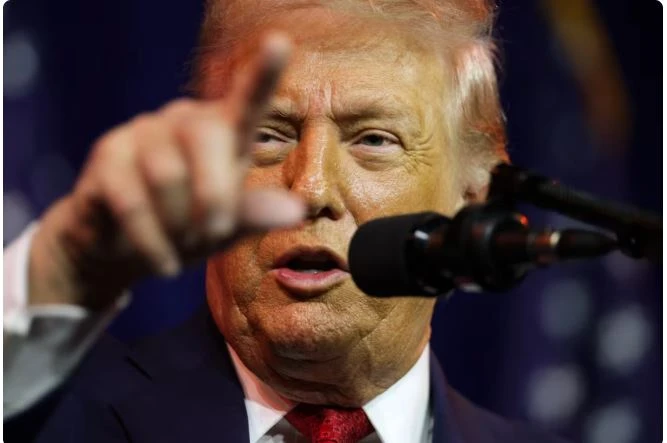 ইরানে হামলার ব্যাপারে ‘গুরুত্বের সঙ্গে’ ভাবছেন ট্রাম্প