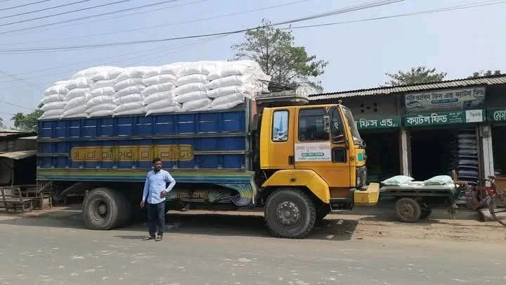 শেরপুরে অবৈধ ২৬টন ইউরিয়া সার আটকের অভিযোগ