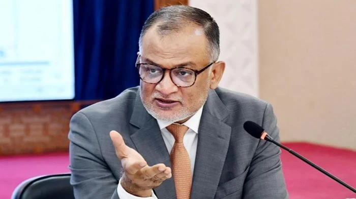 ‘আমাকে দয়া করে ভুলে যাবেন’, বিদায়ী বার্তায় ক্ষমা চাইলেন বাণিজ্য উপদেষ্টা