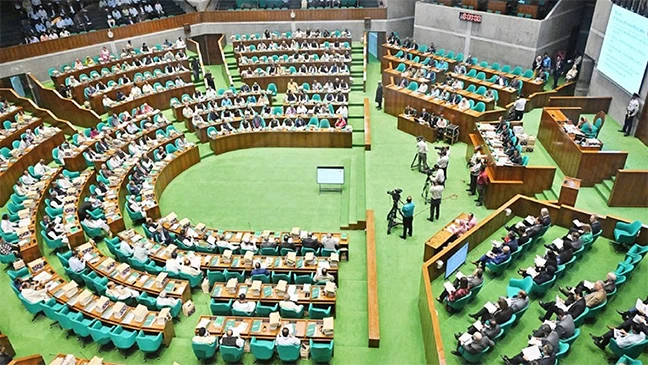 বিরোধীদলীয় নেতা, উপনেতা ও হুইপ হলেন কারা