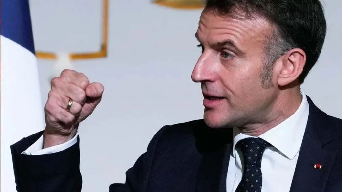 সংঘাত ঘিরে যুদ্ধে জড়ানোর ইঙ্গিত দিল ফ্রান্স