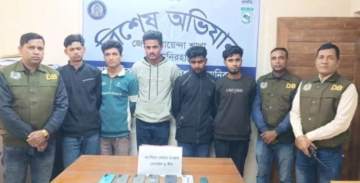 লালমনিরহাটে অনলাইন জুয়া চক্রের ৫ সদস্য গ্রেপ্তার, উদ্ধার ৮২টি সিম ও ২০টি অ্যাপ