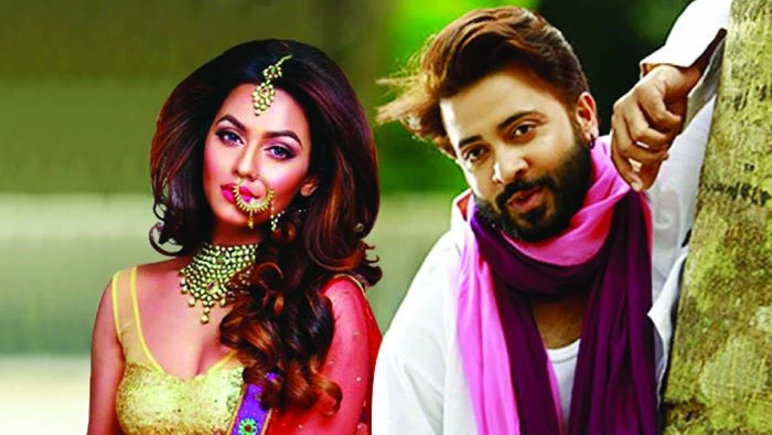 শাকিব খানের সঙ্গে প্রেমের গুঞ্জন: মুখ খুললেন নুসরাত ফারিয়া