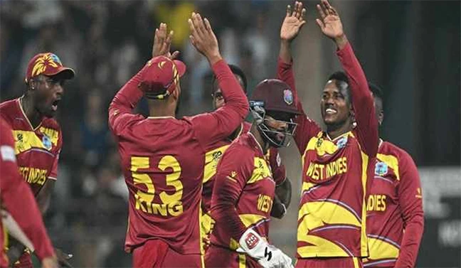 হেটমায়ারের ঝড়ে রেকর্ড, বড় জয় নিয়ে সুপার এইটে ক্যারিবীয়রা