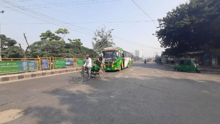 ঢাকায় আজ সকালে তাপমাত্রা আরও বৃদ্ধি পেয়েছে