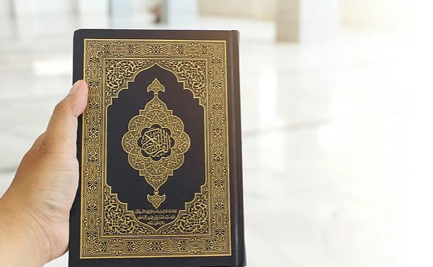 কোরআনের ব্যাখ্যায় এআই ব্যবহারে আলেমদের সতর্কতা