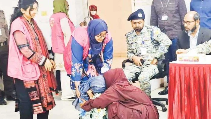 সৌদি থেকে নারী ফিরলেন অন্তঃসত্ত্বা হয়ে, অন্যজন মানসিক ভারসাম্যহীন