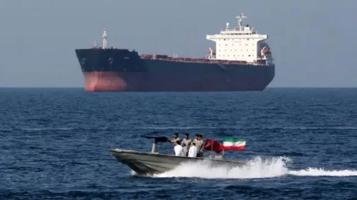 ট্রাম্পের ইরান হামলা স্থগিত ঘোষণার পর বিশ্ববাজারে হঠাৎ কমে গেলো তেলের দাম