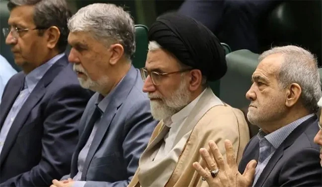 গোয়েন্দা মন্ত্রীর মৃত্যুর খবর নিশ্চিত করলেন ইরানের প্রেসিডেন্ট