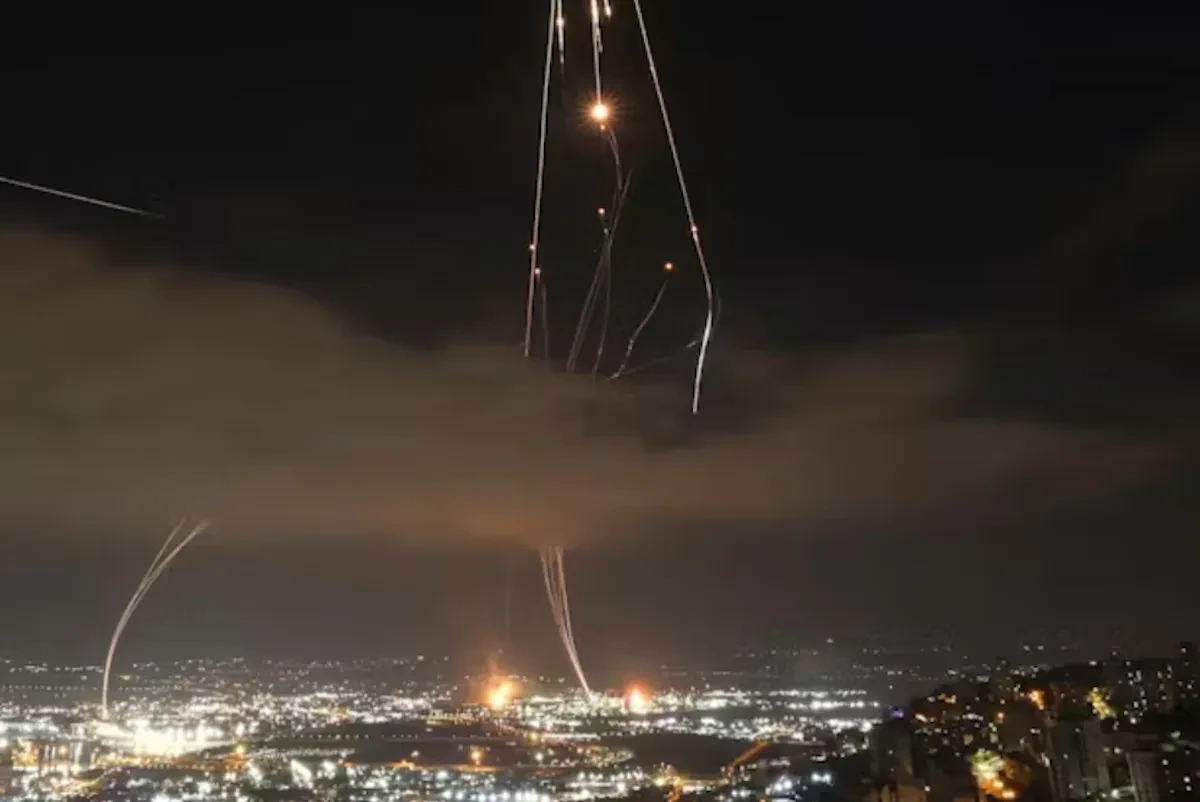 জেরুজালেমে সরাসরি আঘাত হানল ইরানের ব্যালিস্টিক মিসাইল (ভিডিও)