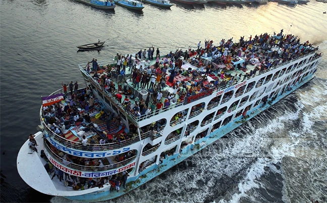 ‘লঞ্চের নির্ধারিত ভাড়ার থেকেও ১০ শতাংশ কমিয়েছে সরকার’