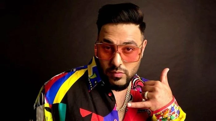 স্কুলছাত্রীদের নিয়ে অশালীন গানের অভিযোগ, বাদশাহর বিরুদ্ধে এফআইআর