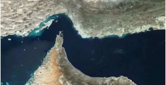 চীনা জাহাজকে ছাড় দিচ্ছে ইরান, রুশ তেল কিনবে ভারত, যুক্তরাষ্ট্রের সায়