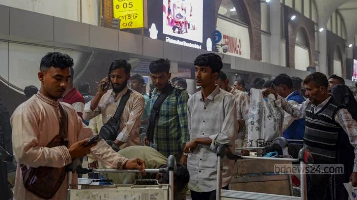 ফ্লাইট বাতিল যাত্রী‌রা রাত্রিযাপন সুবিধা পা‌বেন: প্রবাসীকল্যাণ মন্ত্রণালয়