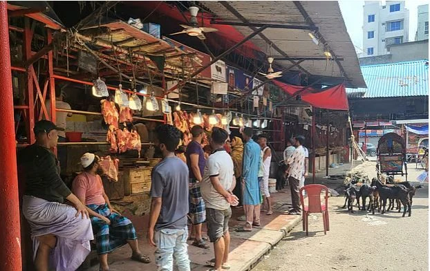 ঈদের পর লেবু-শসার দাম হঠাৎ অর্ধেকে, ক্রেতা কমে গেছে বাজারে