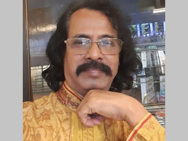 গোলকধাঁধায় ফেলে প্রধানমন্ত্রী তারেক রহমানের সরকারের ক্ষতি করছেন কারা?