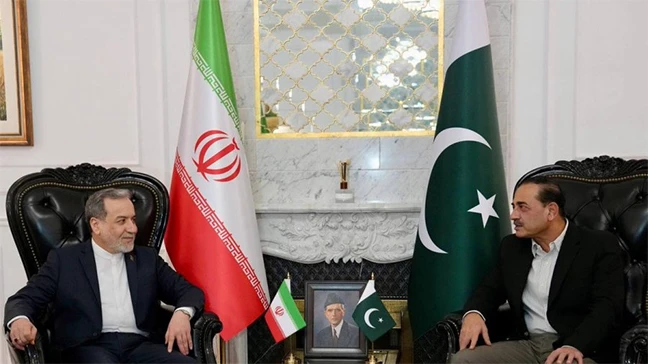 বিকল্প রুটে ইরানের পণ্য পরিবহন সহজ করল পাকিস্তান