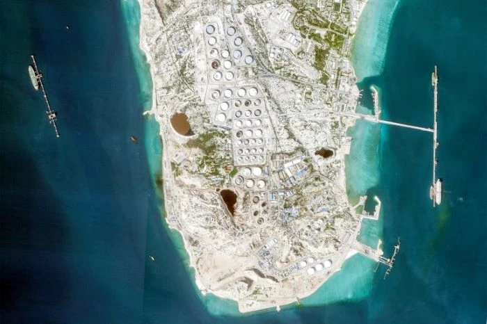 তেল মজুতের জায়গা ফুরাচ্ছে ইরানের