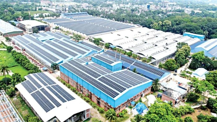 লোডশেডিং ও জ্বালানি সংকটেও স্বস্তি দিচ্ছে সৌরবিদ্যুৎ