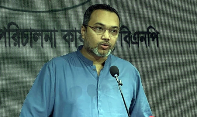 ১০০ দিনের কার্যক্রম তুলে ধরলেন প্রধানমন্ত্রীর উপদেষ্টা মাহদী আমিন, দিলেন রাজনৈতিক বার্তা