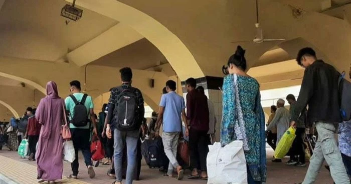 সরকারি চাকরিজীবীদের জন্য টানা ৪ দিনের ছুটির সুযোগ