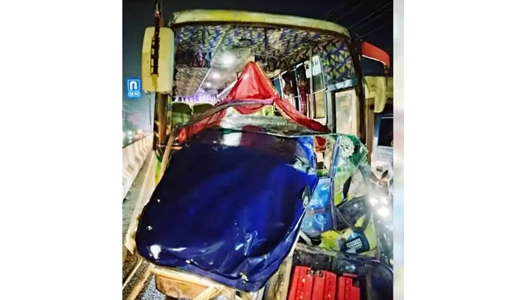 কুমিল্লায় ভয়াবহ সড়ক দুর্ঘটনা: বাসের ধাক্কায় প্রাণ গেল ৩ অটোরিকশা যাত্রীর