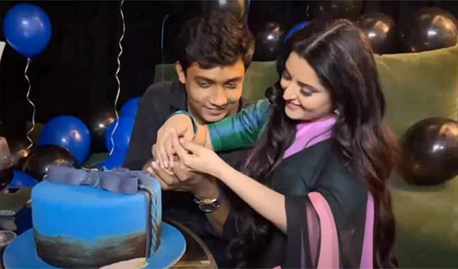 ’পরীমনির সঙ্গে ‘অবৈধ সম্পর্ক, এডিসি সাকলায়েনের অবসর নিয়ে যা জানা গেলো