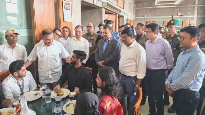 শিক্ষার্থীদের সঙ্গে মধ্যাহ্নভোজে প্রধানমন্ত্রী, দিলেন গুরুত্বপূর্ণ বার্তা