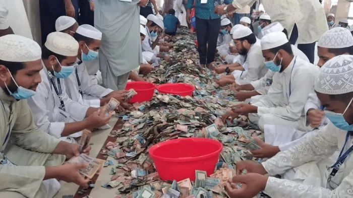 ছয় মাস পর খোলা হলো পাগলা মসজিদের দানবাক্স : মিলল ৪৩ বস্তা টাকা, ভাঙতে পারে আগের সব রেকর্ড