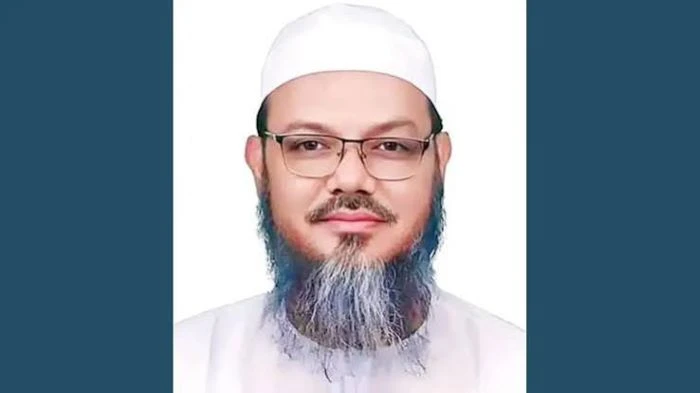 এমপি মনির চৌধুরীকে নিয়ে উসকানিমূলক বক্তব্য : কুমিল্লায় মুফতি ফয়জুল করীমের বিরুদ্ধে দায়ের করা মামলা তুলে নিলেন বাদী