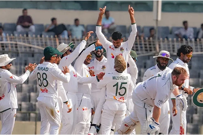 তাইজুলের সাত উইকেটেও বড় লিড জিম্বাবুয়ের