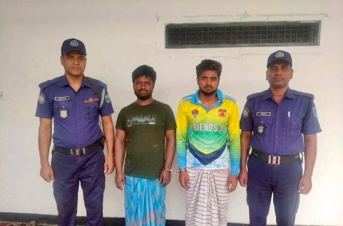 ধামরাইয়ে ইয়াবাসহ ২ পেশাদার মাদক কারবারি গ্রেপ্তার