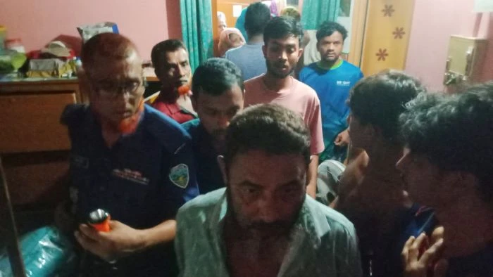 চাঁদপুরে গভীর রাতে ডাকাতির ঘটনায় গৃহবধূ নিহত