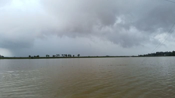 কক্সবাজারে টানা বর্ষন : চকরিয়া পেকুয়া ও মাতামুহুরি উপজেলার ৫০ টি গ্রামের নিম্নাঞ্চল প্লাবিত, পাহাড় ধ্বসে দুজনের মৃত্যু  