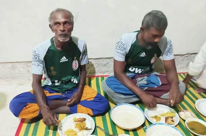 জীবন বাঁচাতে খেয়েছে কাঁচা মাছ, ৩৬ দিন সমুদ্রে ভাসমান থেকে উদ্ধার শ্রীলংকার দুই জেলে এখন দেশে ফেরার অপেক্ষায়