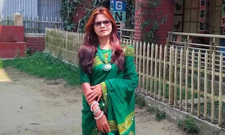 ভাইরাল ভিডিওকে কেন্দ্র করে এবার থানায় গেলেন সেই শিক্ষিকা