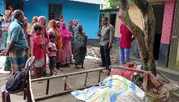 ফরিদপুরে মাকে কুপিয়ে হত্যা, এক দশক আগে সৎ মাকেও হত্যার অভিযোগ