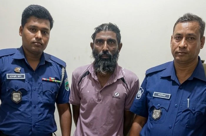 ঈশ্বরদীতে কোরআন পোড়ানোর অভিযোগ, গণপিটুনি