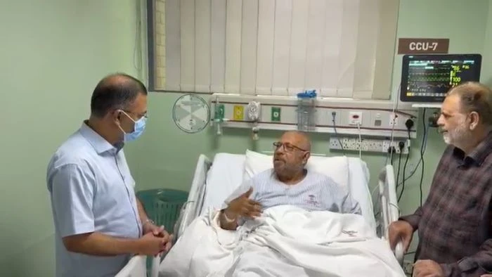 চিকিৎসাধীন ডা. পাভেলকে দেখতে হাসপাতালে গেলেন প্রধানমন্ত্রী