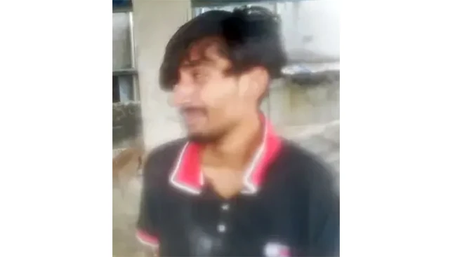 ৪ দিন ছাত্রাবাসে আটকে রেখে তরুণীকে ধর্ষণের অভিযোগ