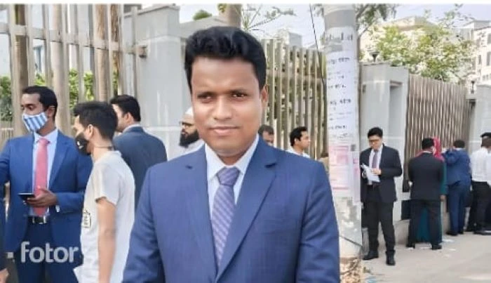 ‎অনলাইন জুয়ার প্রতিবাদ করায় হামলার শিকার শিক্ষক আরিফুলের মৃত্যু, আসামিদের বাড়িঘরে অগ্নিসংযোগ